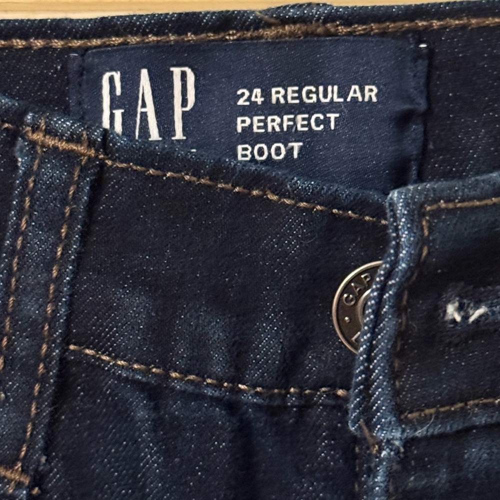 GAP Women's Perfect Boot dark wash 24R Boot Cut Jeans flare